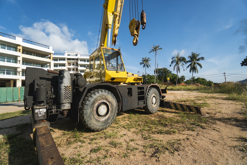 Sertifikasi Kompetensi Penyelesaian Problem All Rough Terrain Crane by BNSP